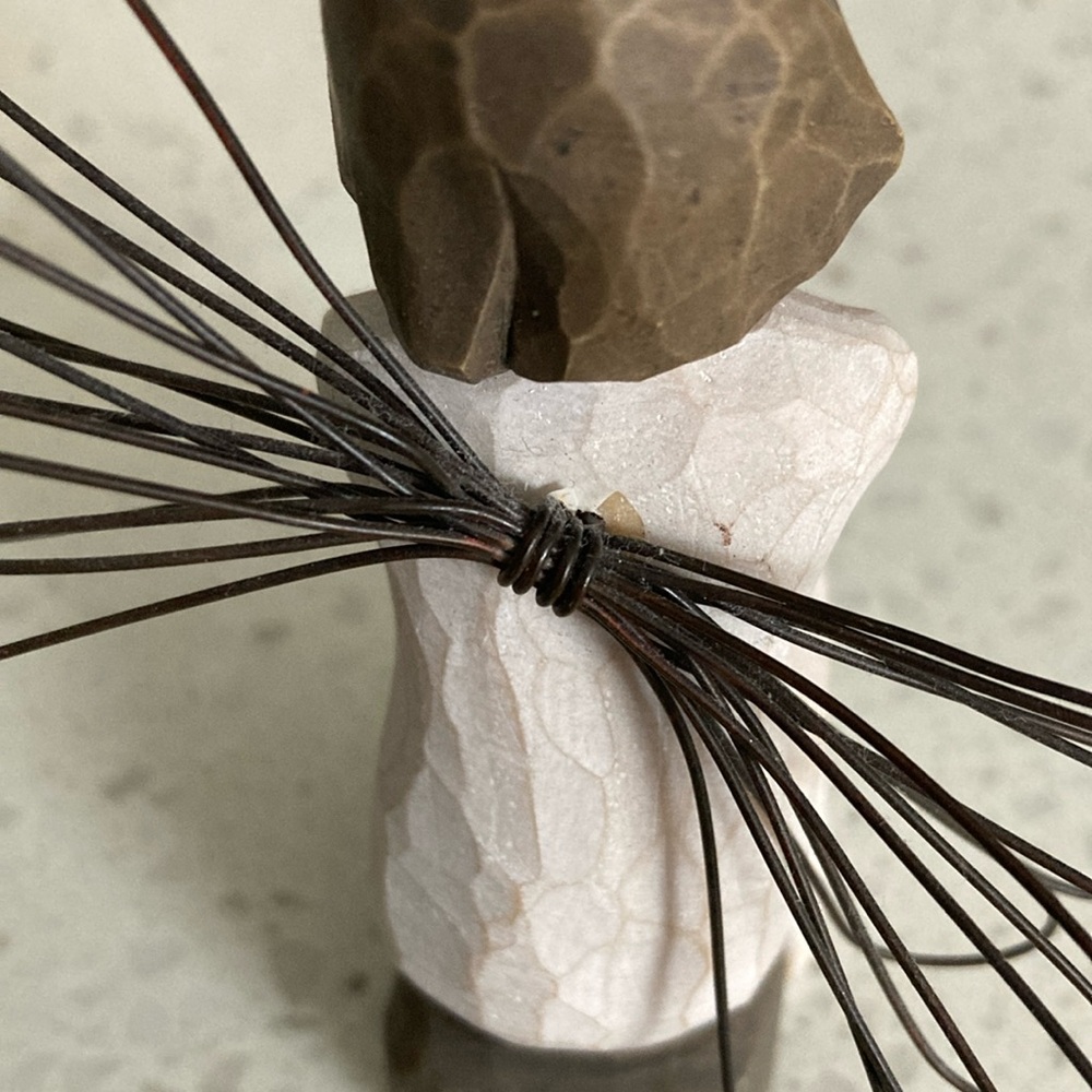 Vintage Willow Tree Angel of Caring 2001 - Picture 5 of 7